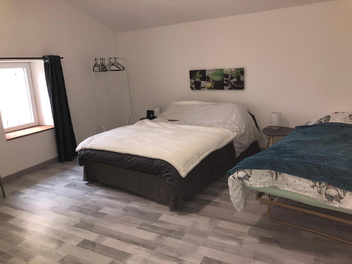 Gite Zen Pres Thermes De Jonzac Bois Kültér fotó